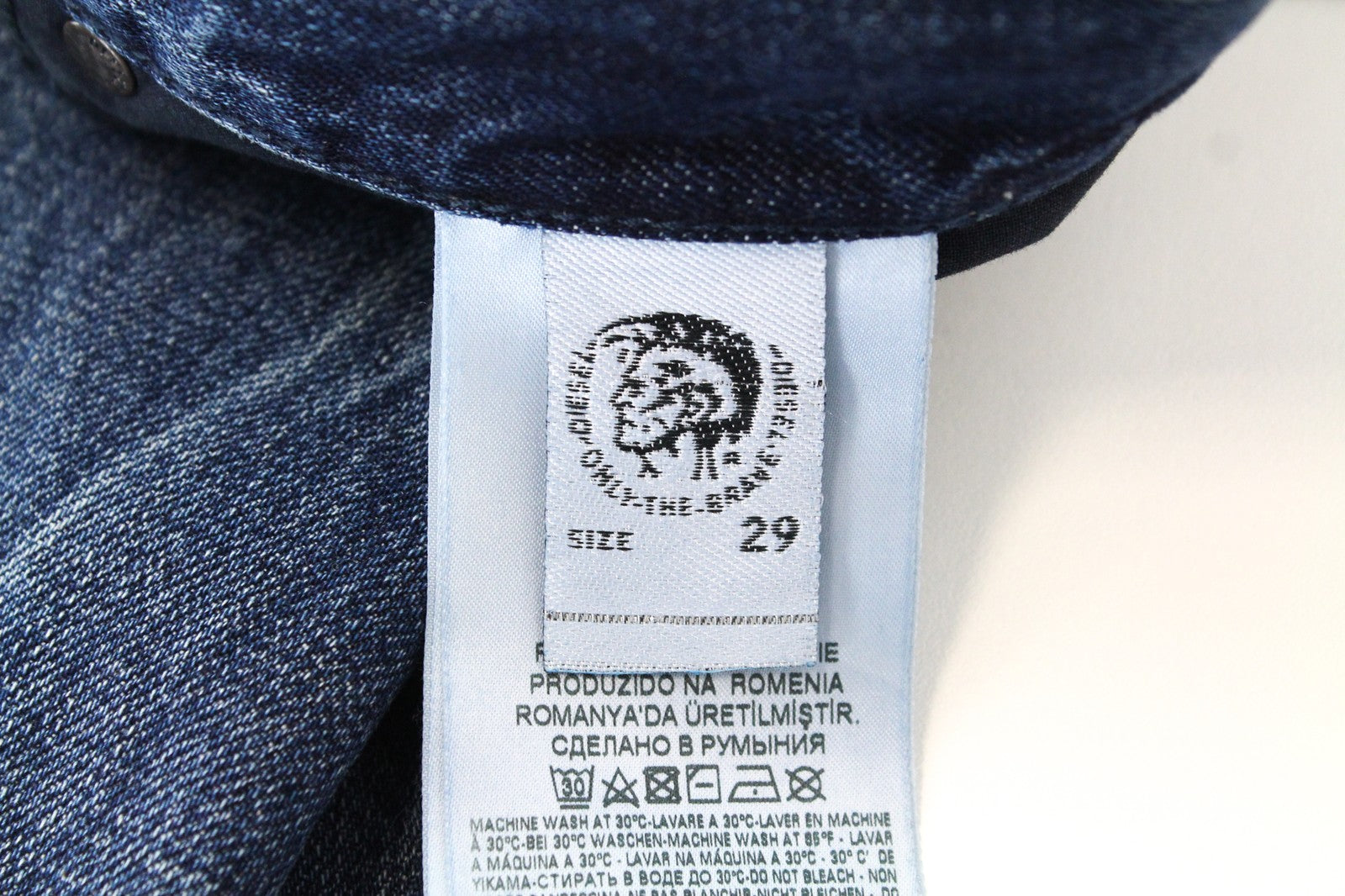 DIESEL Mharky 080AG Men Jeans W29/L30 Slim Skinny Stone Washed Distressed Blue