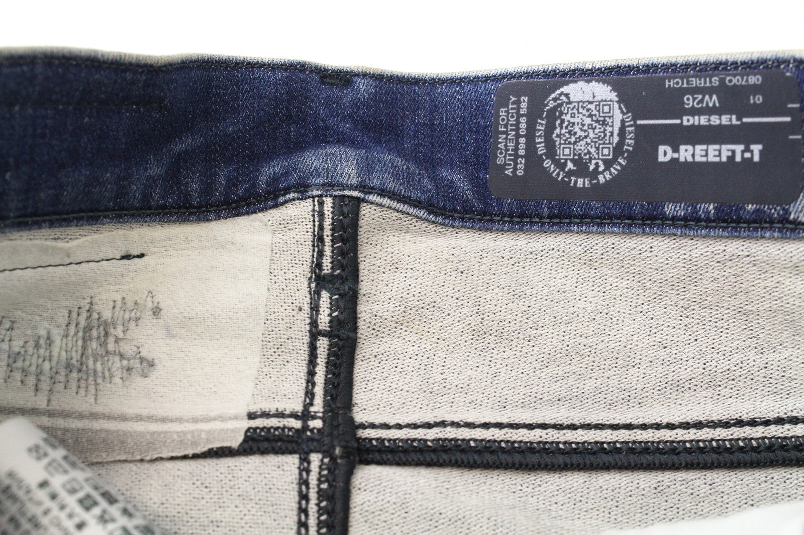 DIESEL D-Reeft-T 0870O Men Jeans W26 Sweat Jogg Skinny Boys Distressed Stained