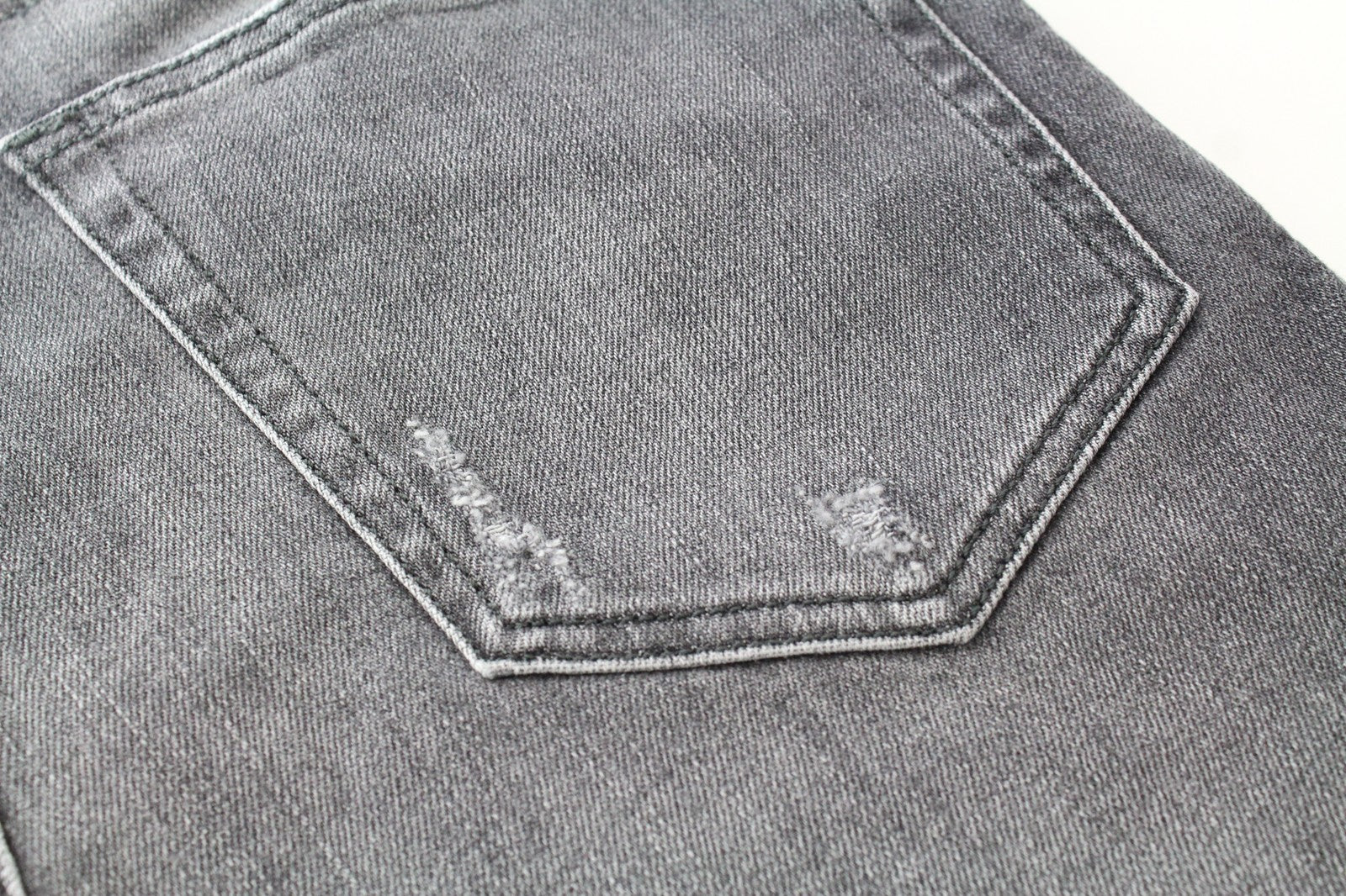 DIESEL D-Eetar 0890F Men Jeans W29/L30 Tapered Distressed Faded Grey Stretch