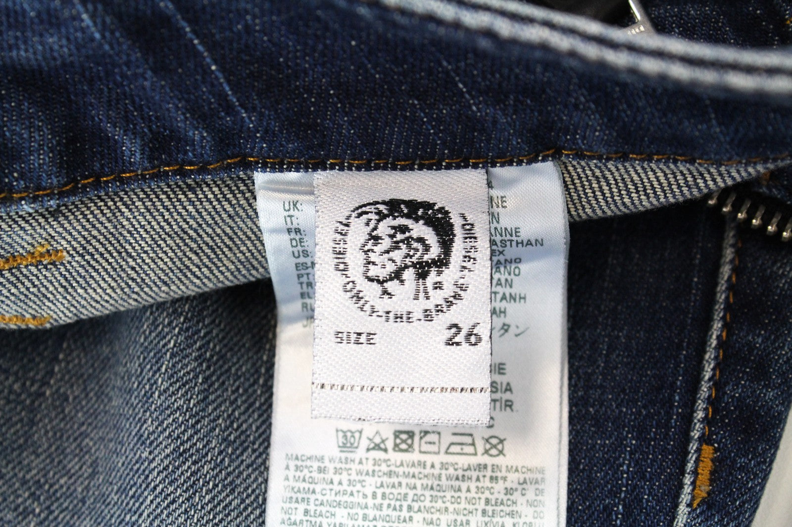 DIESEL D-Earlie 089AR Women Jeans W26/L30 High Waisted Slim Distressed Zip-Fly