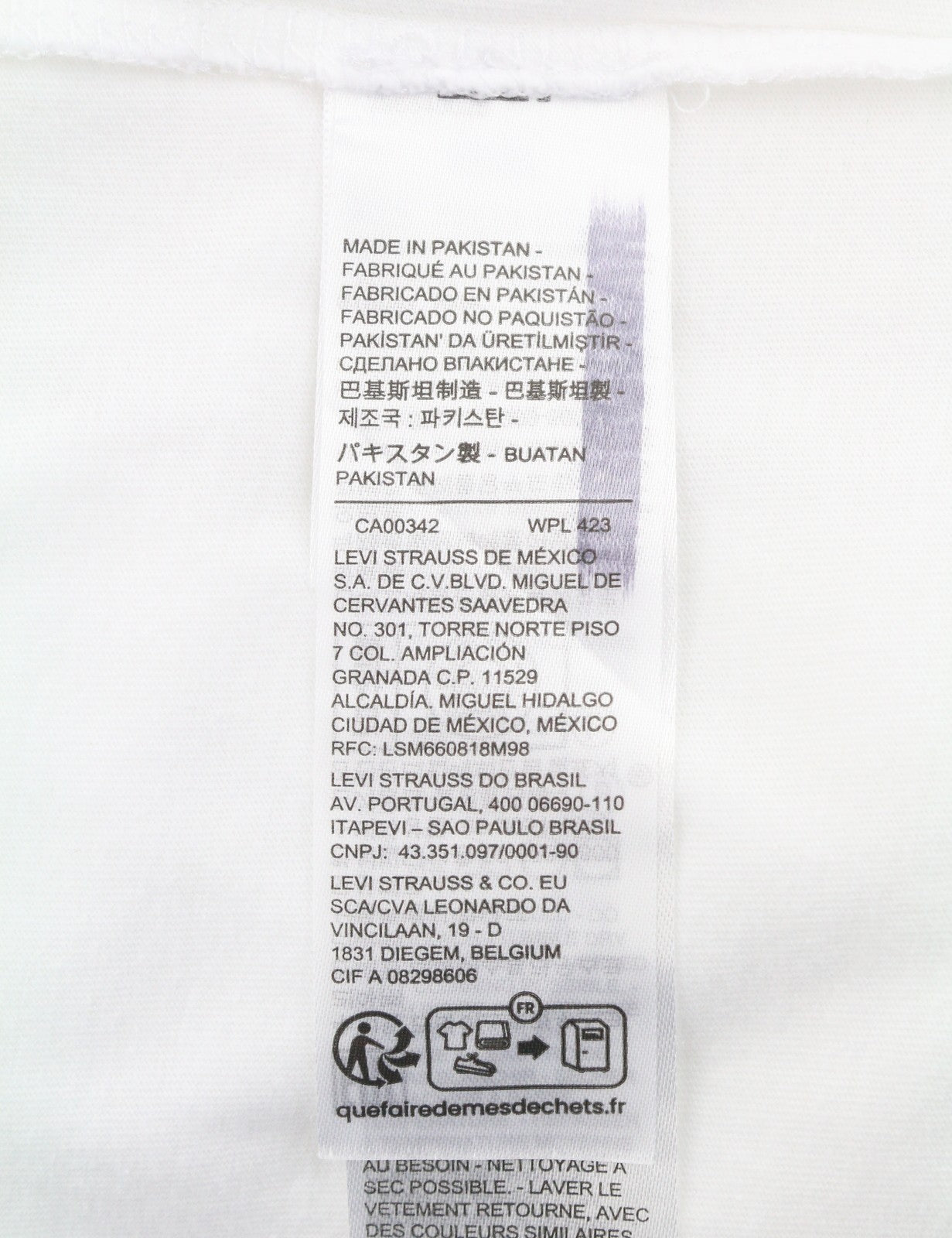 LEVI'S Relaxed Men T-Shirt M White Tricot Cotton Crew Neck Short Sleeved