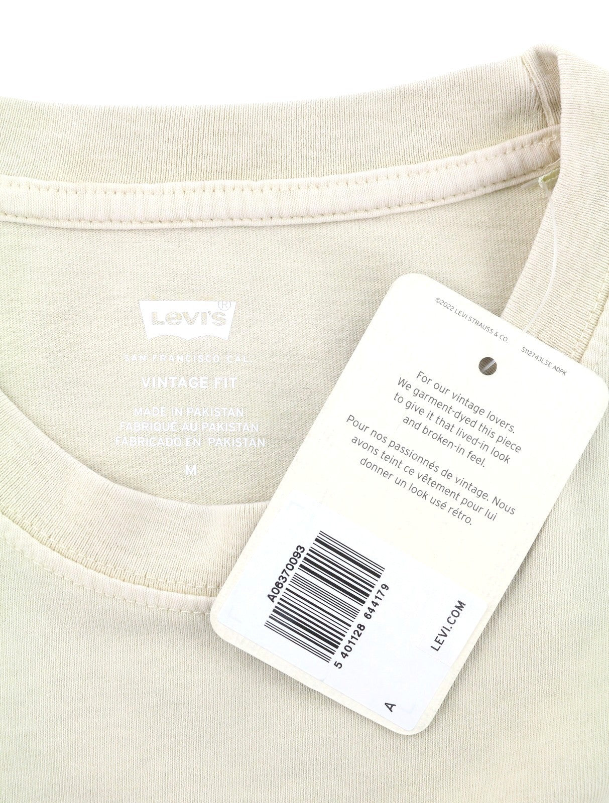 LEVI'S Vintage Fit Men T-Shirt M Beige Cotton Tricot Crew Neck Short Sleeve