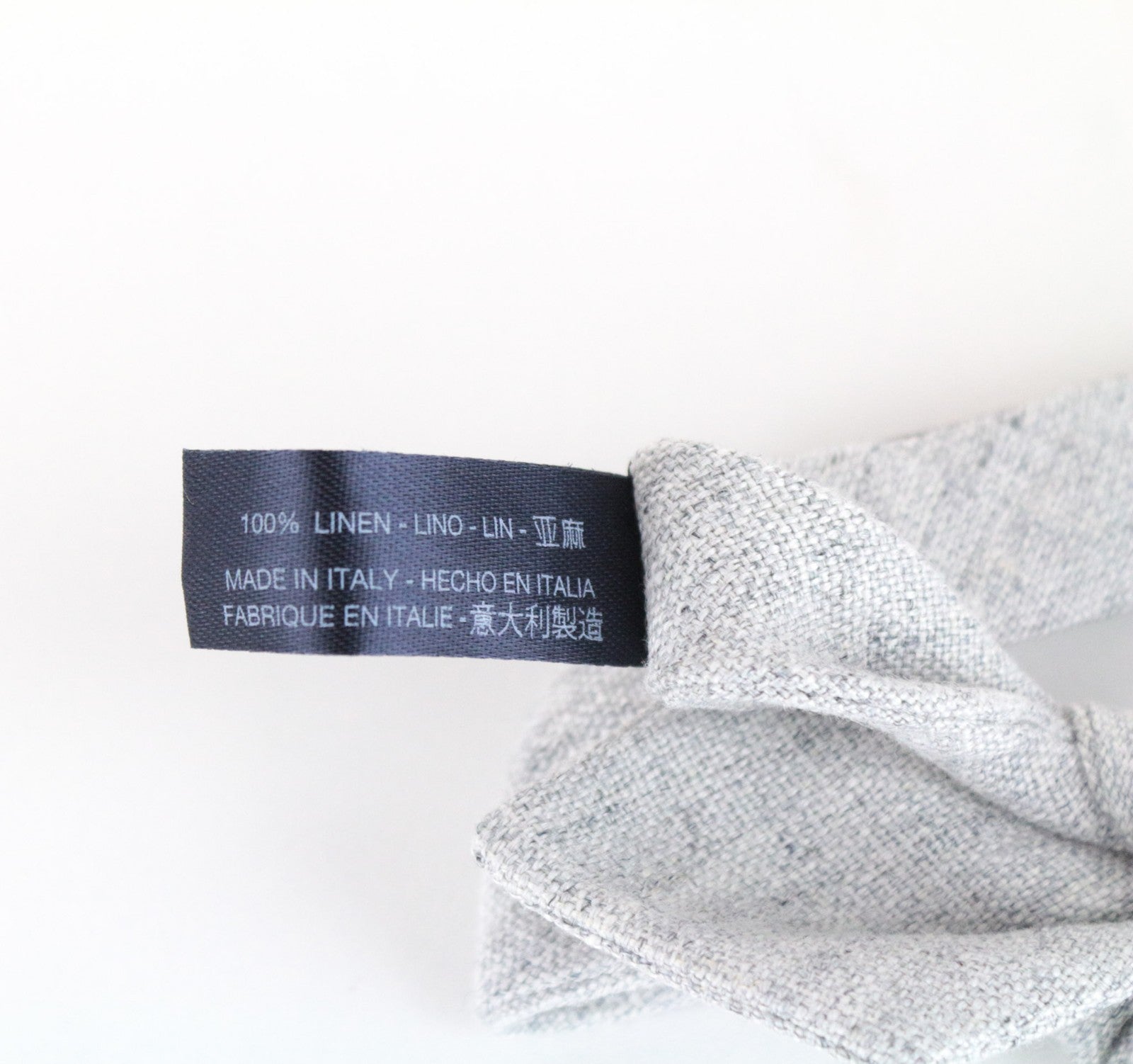 SUITSUPPLY Men Bowtie OS Grey Pure Linen Pre-Tied Formal Butterfly