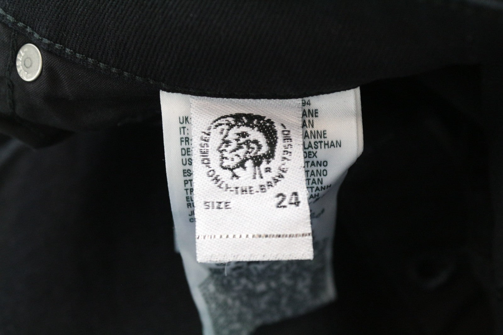 DIESEL Aryel 0679R Women Jeans W24/L30 Straight Fit Washed Black Cotton Stretch