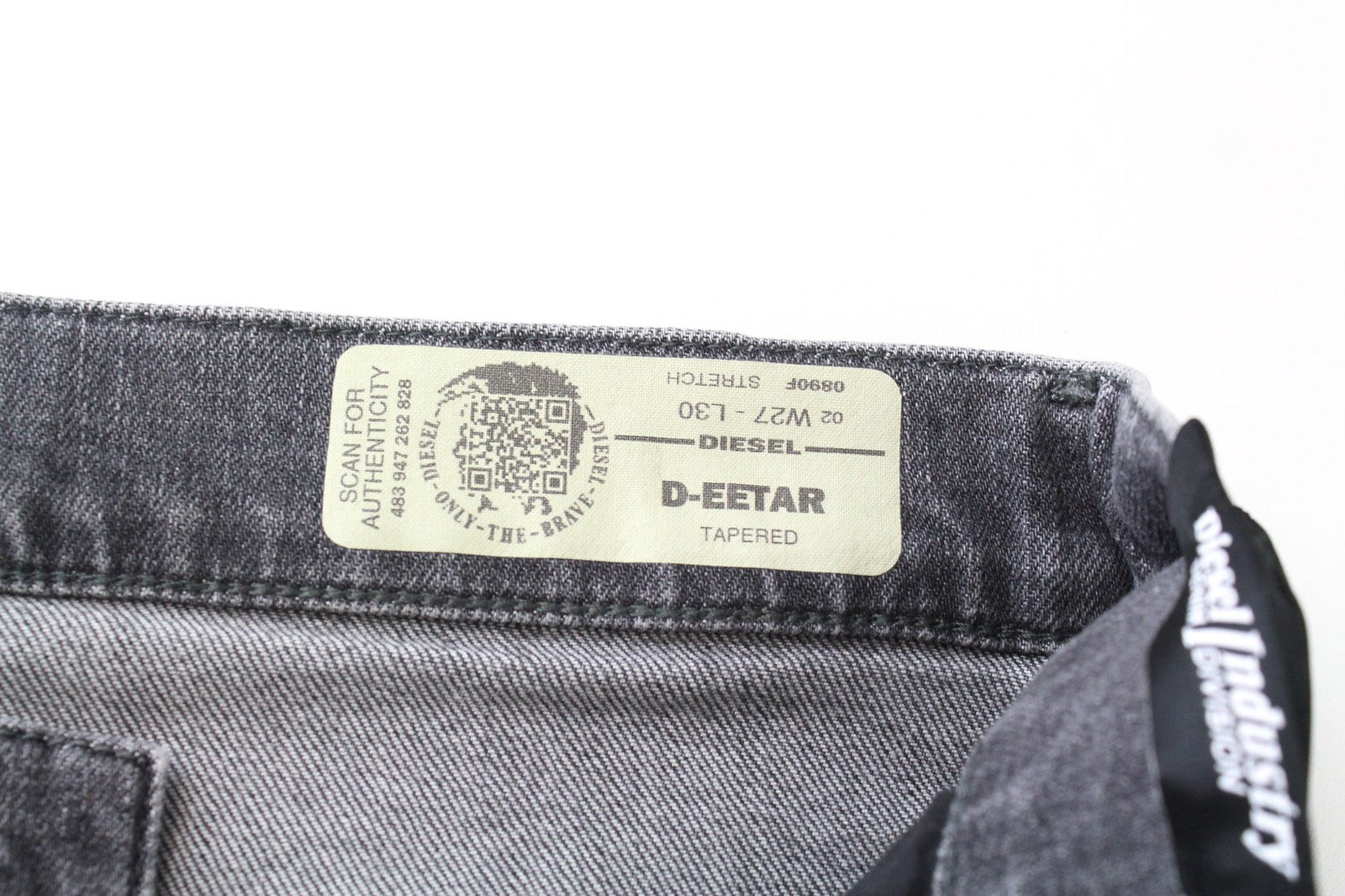 DIESEL D-Eetar 0890F Men Jeans W27/L30 Tapered Grey Cotton Stretch Ripped