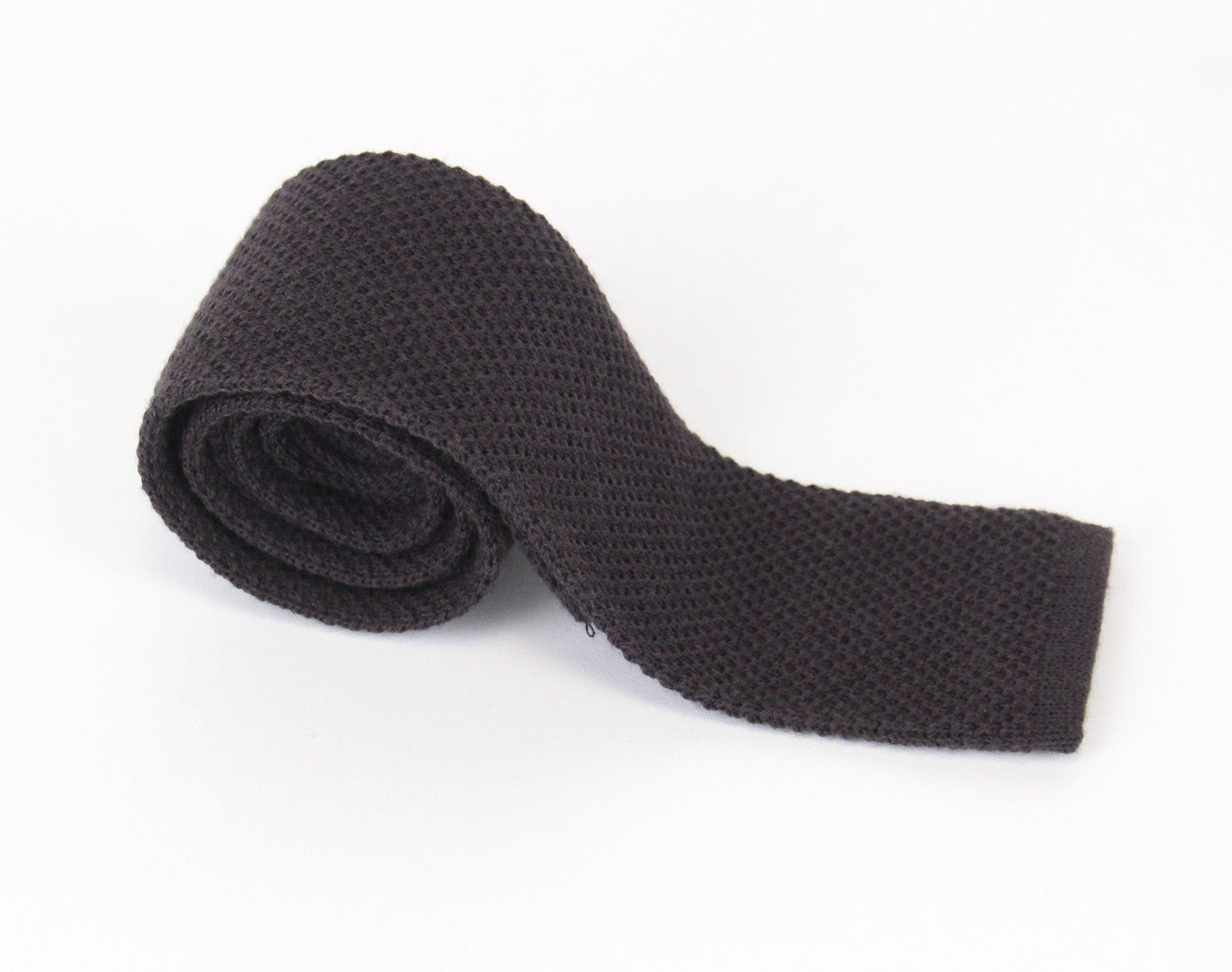 SUITSUPPLY Men Tie 141 x 6.3 cm Brown Pure Wool Knitted Squared-End Classic