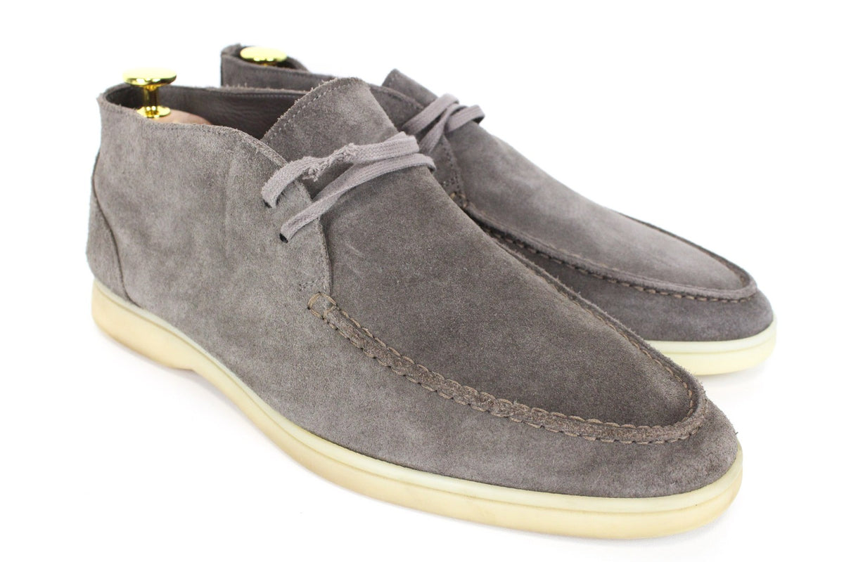 Graue Freizeitschuhe aus Wildleder