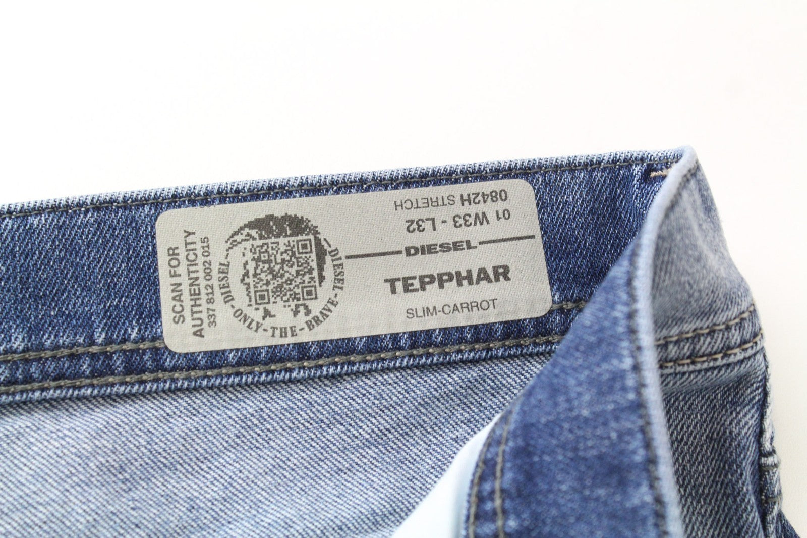 DIESEL Tepphar 0842H Men Jeans W33/L32 Blue Stretch Slim Carrot Cut Button-Fly