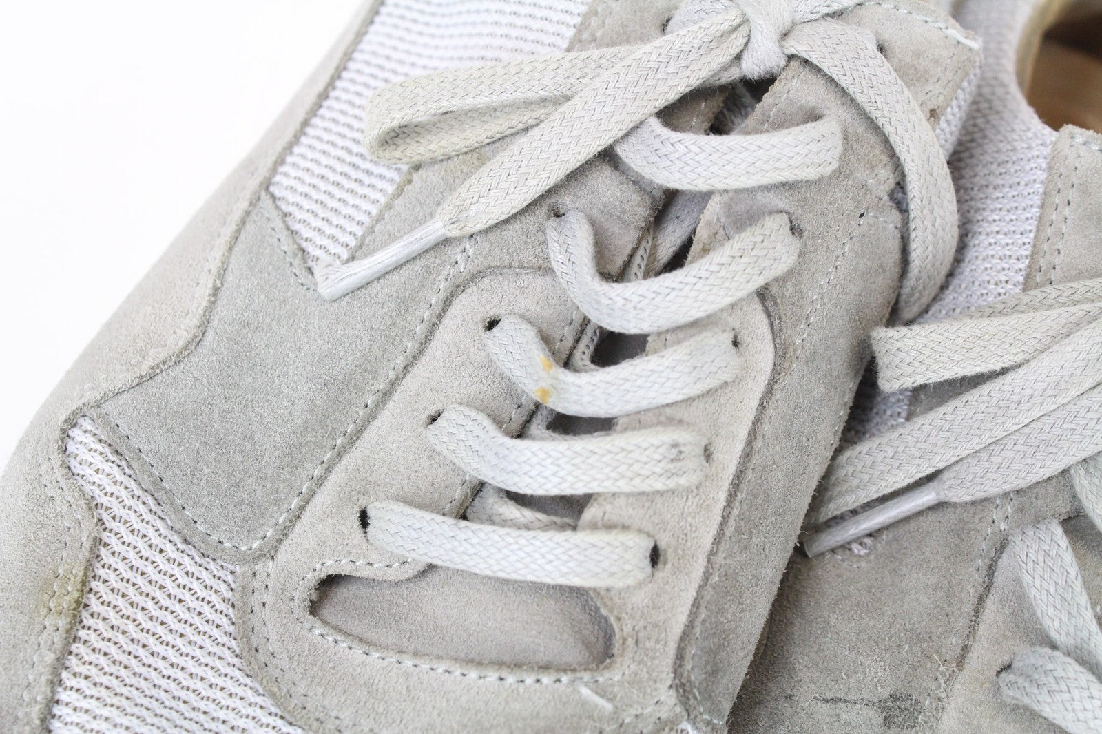 SUITSUPPLY Men Sneakers EU43 Light Grey Trainers Low-Top Leather Vibram Lace Up