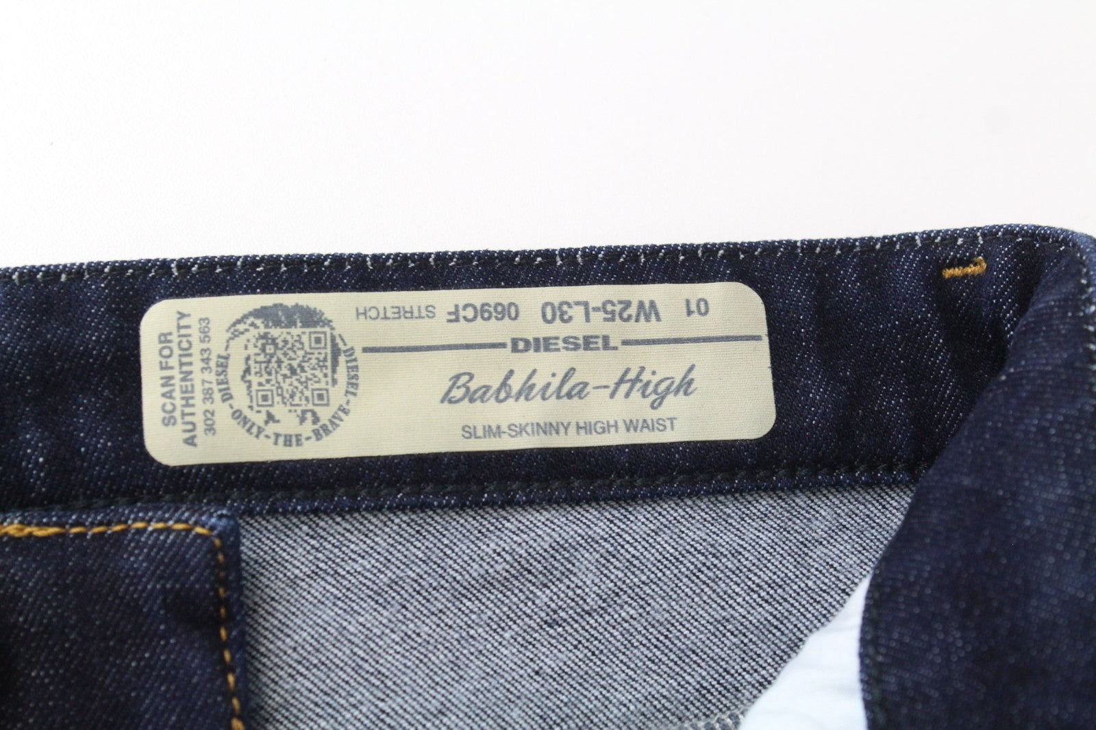 DIESEL Babhila-High 069CF Women Jeans W25/L30 Slim Skinny Blue Cotton Stretch