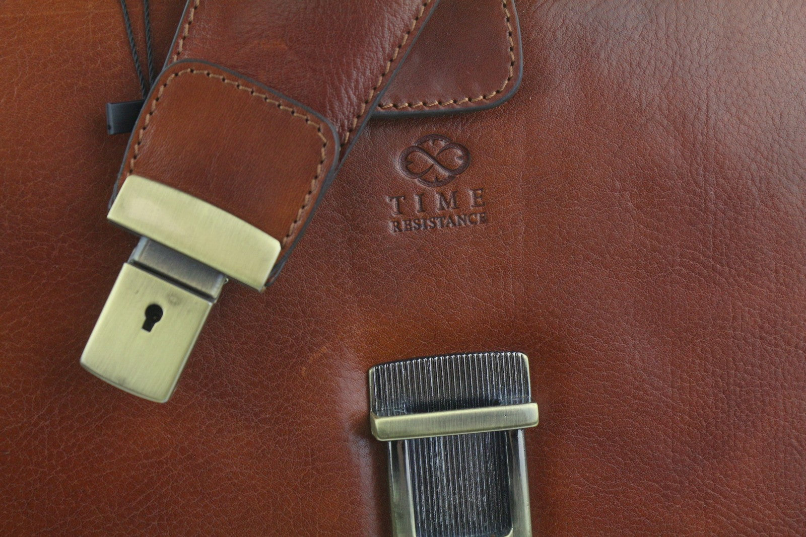 TIME RESISTANCE Men Bag The Firm OS Brown Vachetta Leather Key Briefcase RRP350