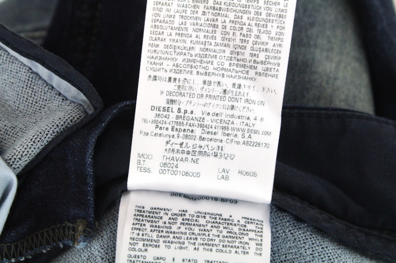 DIESEL Thavar-NE R060S Men Jeans W28 Distress Blue Jogg Sweat Slim Carrot Cut