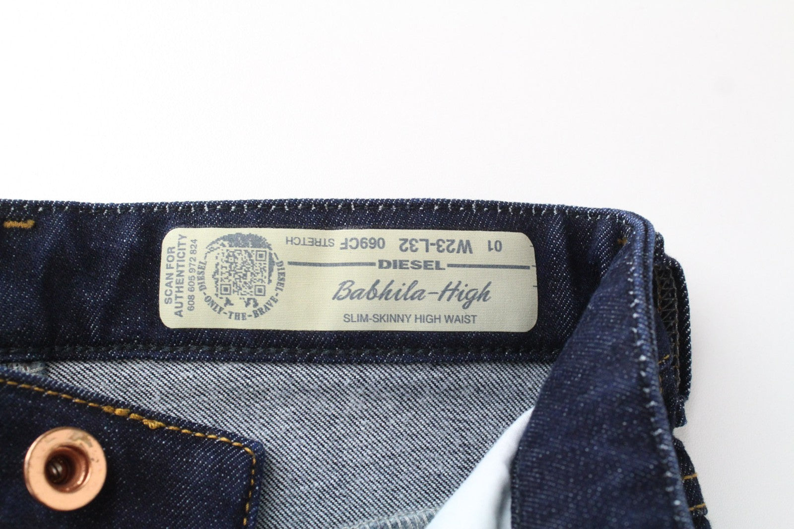 DIESEL Babhila-High 069CF Women Jeans W23/L32 Girls Slim Skinny Blue Stretch