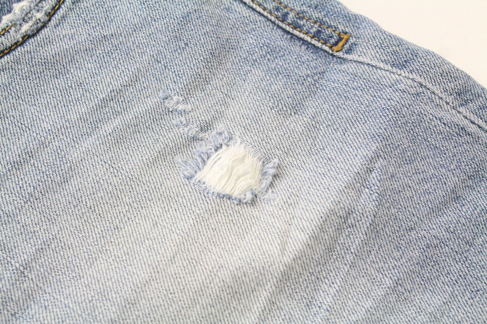 DIESEL Mharky 080AF Men Jeans W29/L30 Slim-Skinny Blue Pure Cotton Ripped