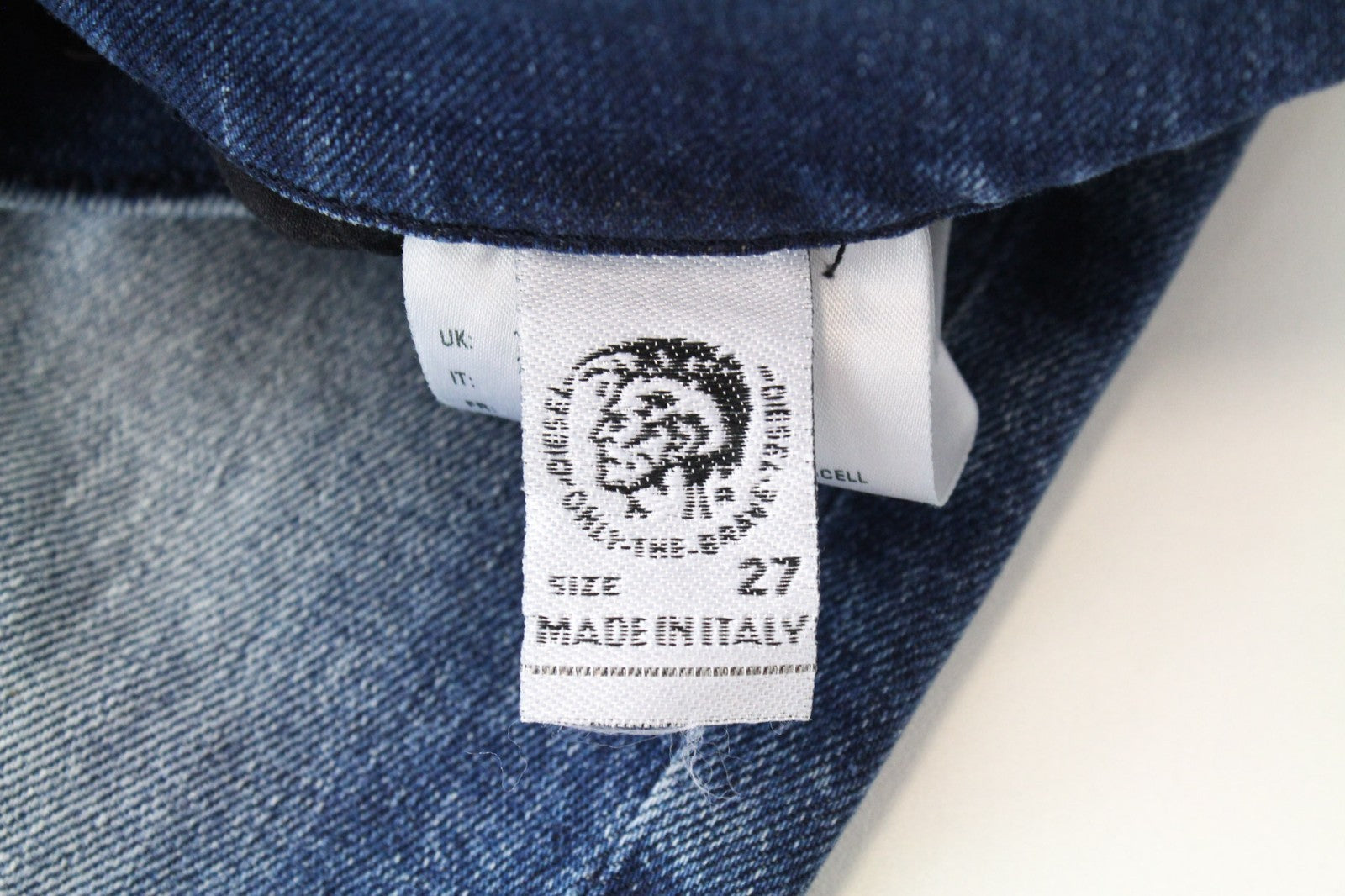 DIESEL D-Strukt 081AQ Men Jeans W27/L32 Distressed Blue Stretch Tapered Boys