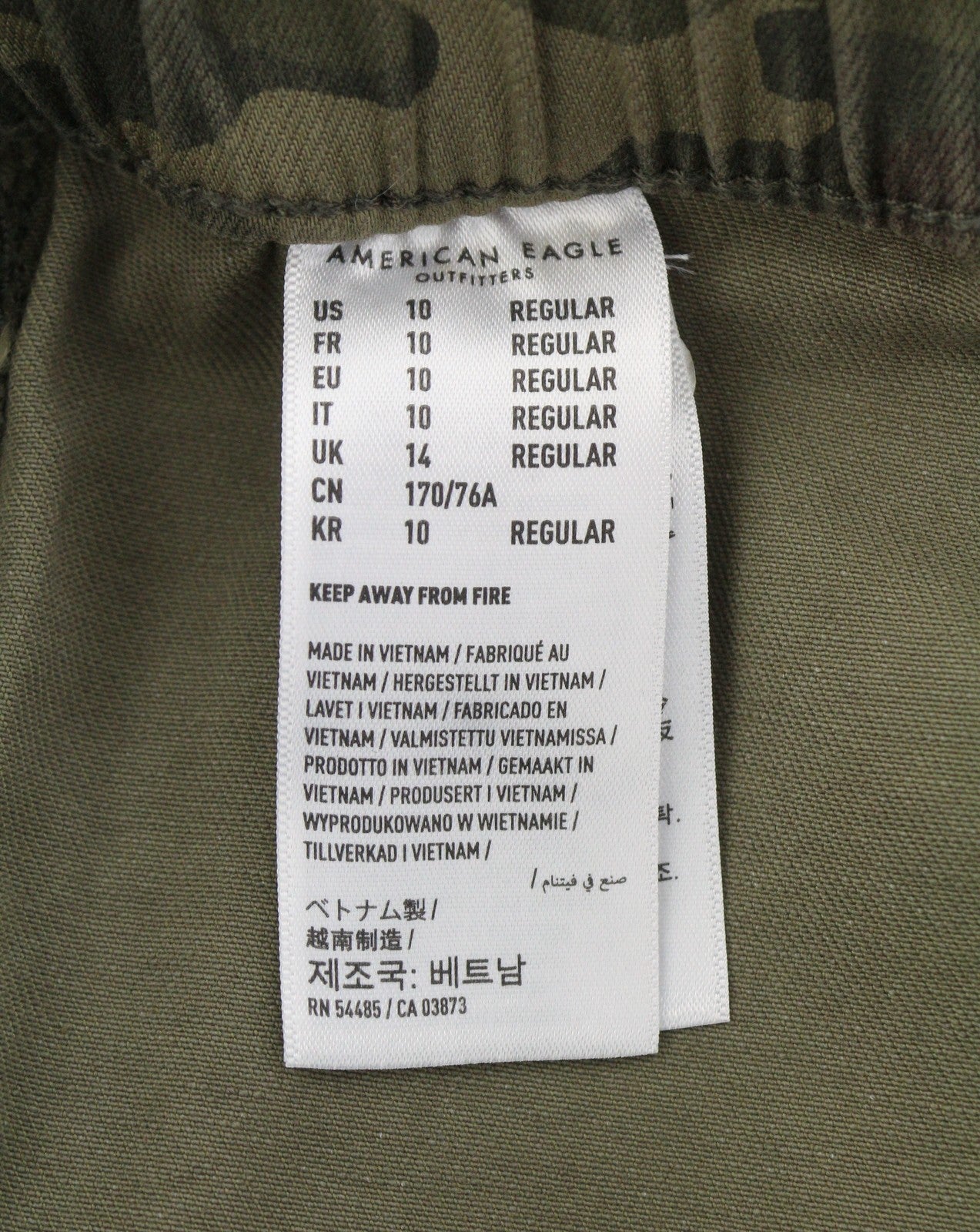 AMERICAN EAGLE OUTFITTERS Jegging Jogger Women's Trousers W30 Camo Green