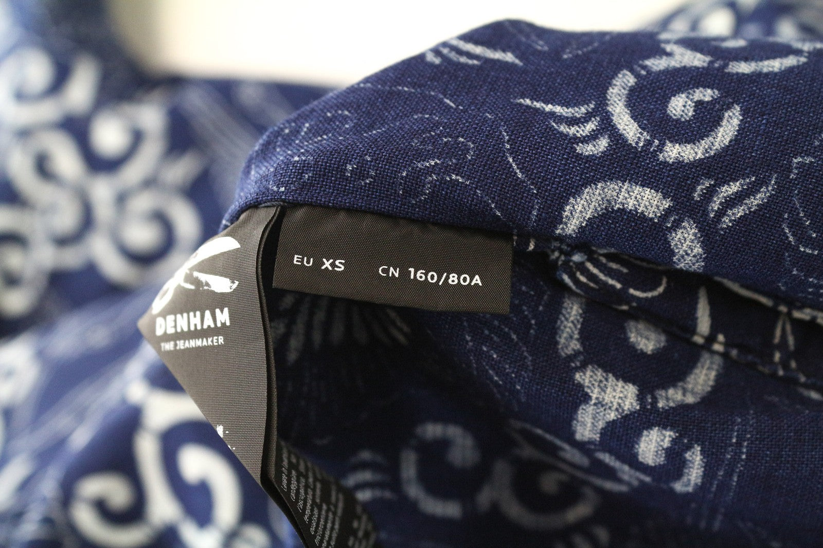 DENHAM Stories Women's Shirt XS Blue Cotton Linen Oriental Buttoned Pattern