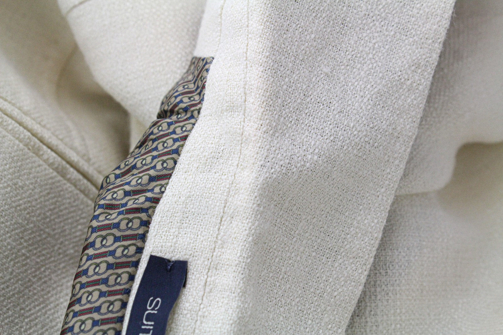 SUITSUPPLY La Spalla Men Suit UK30R Off-White 2-Piece Two-Row Slim Silk Linen