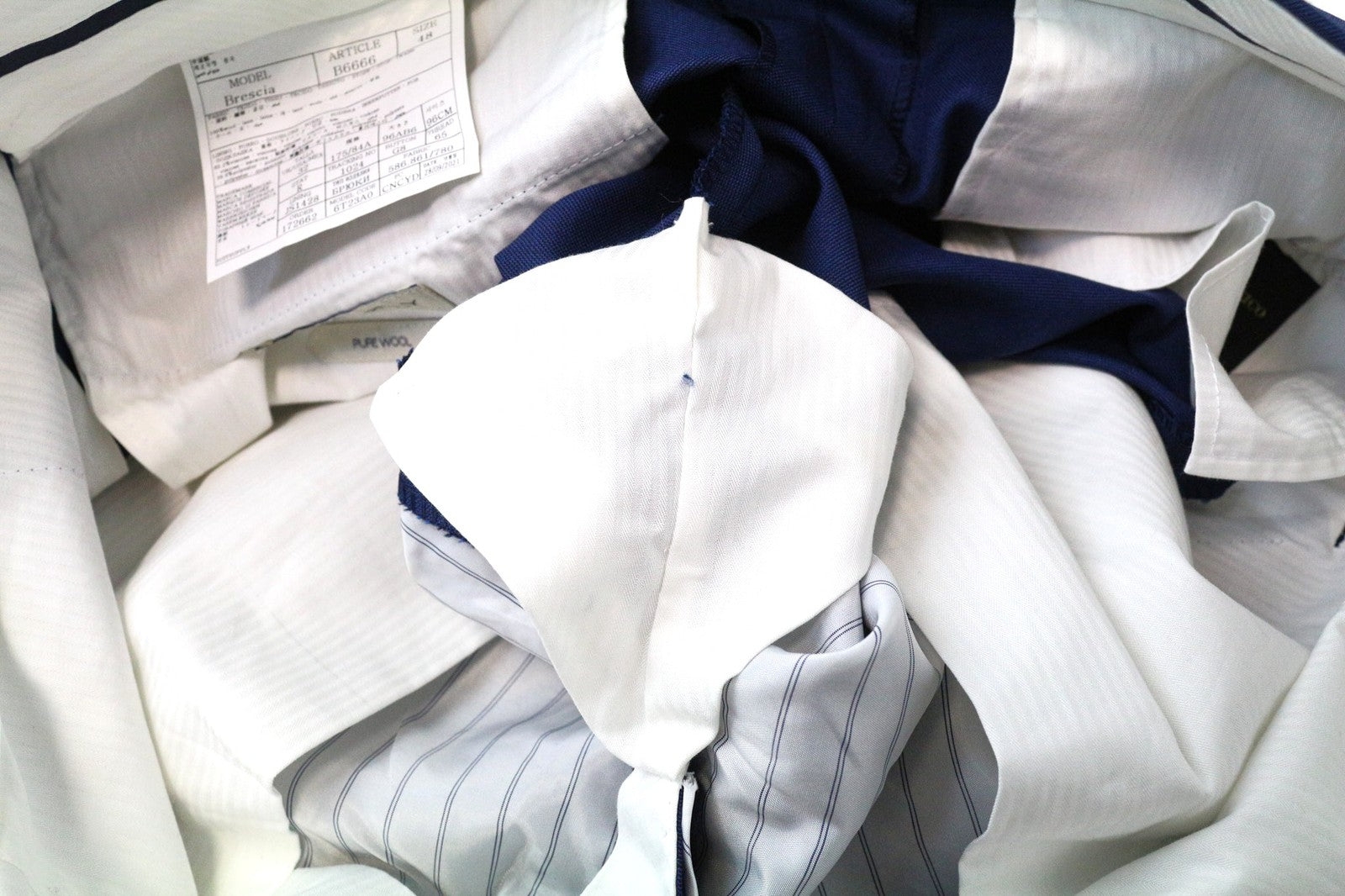 SUITSUPPLY La Spalla Men's Suit UK38R Blue Wool 2Pc Classic Single-Breasted