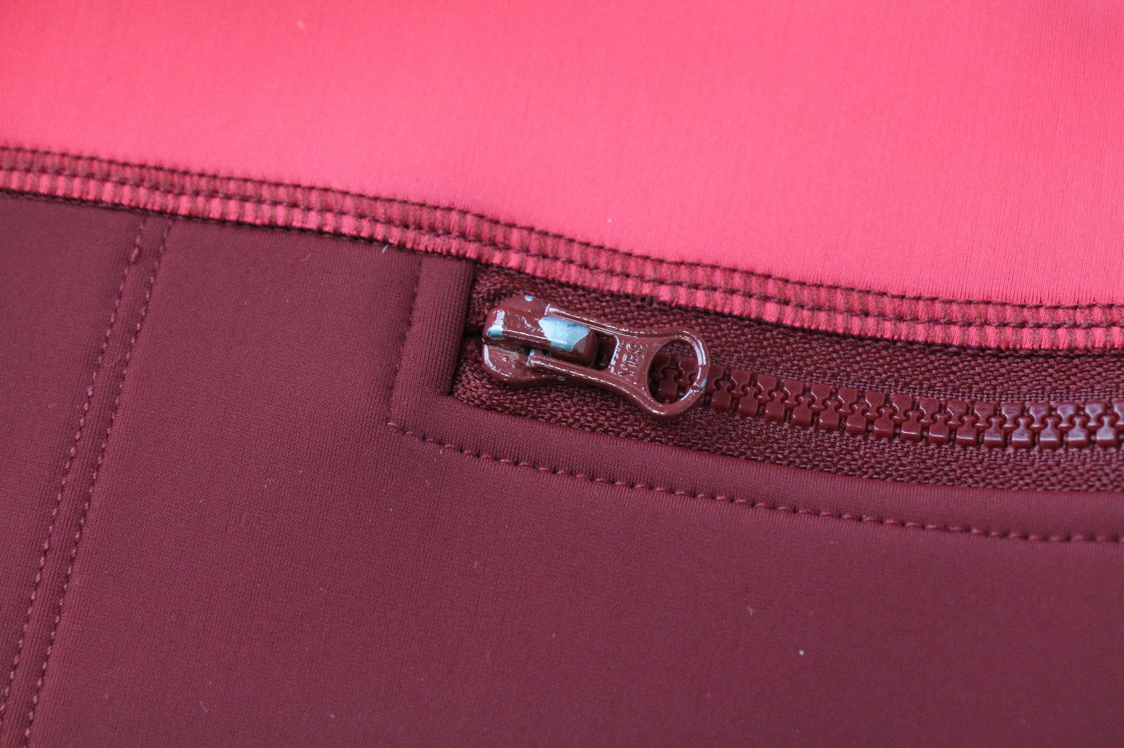 MAISON SCOTCH Women's Black Cropped Top M Sportswear Stretch Zip Neck