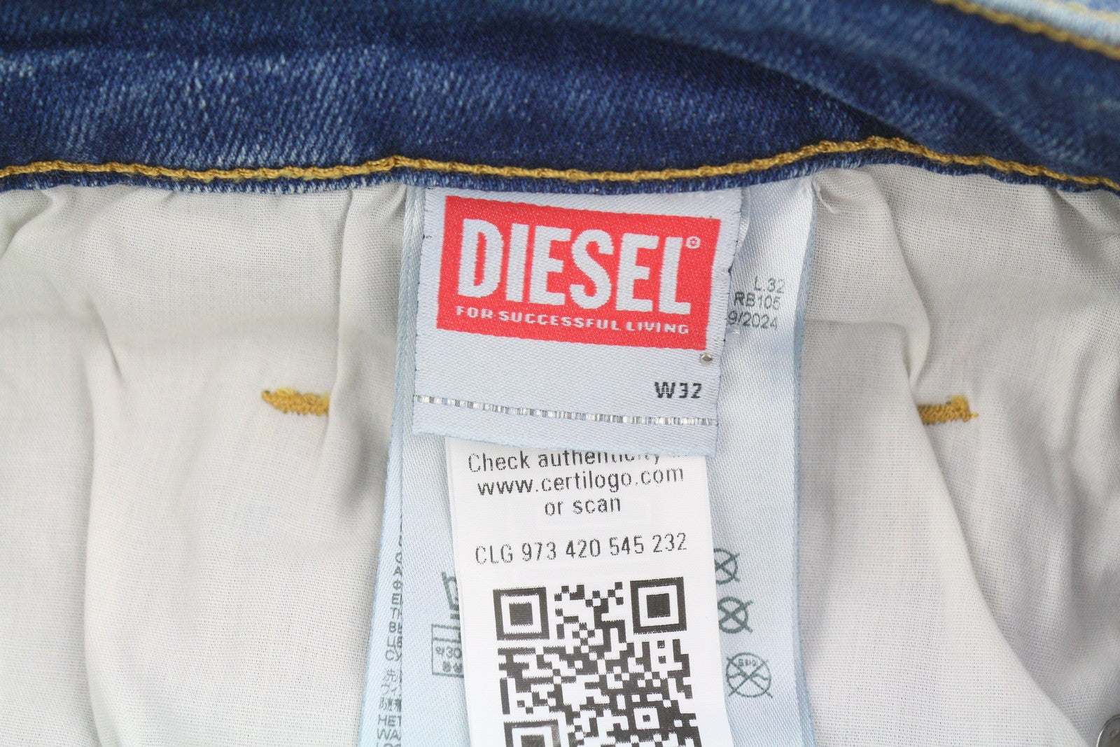 DIESEL Tepphar RB105 Men Jeans W32/L32 Blue Whiskers Faded Slim Fit RRP175