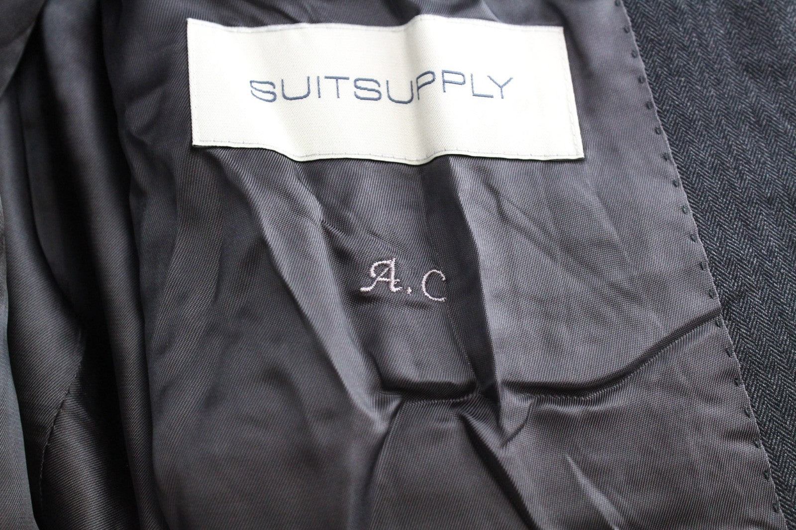 SUITSUPPLY La Spalla Men Suit UK36R Herringbone Grey 2-Piece Slim Wool S130s