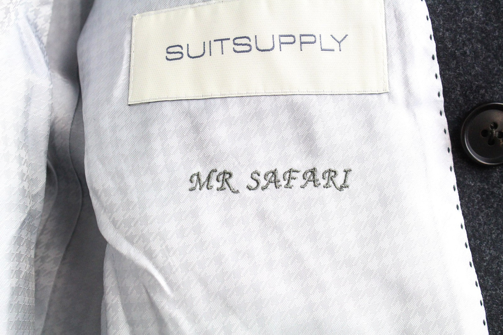 SUITSUPPLY La Spalla Men Suit UK38R Grey 2Pc Two-Row Circular Wool Flannel Slim
