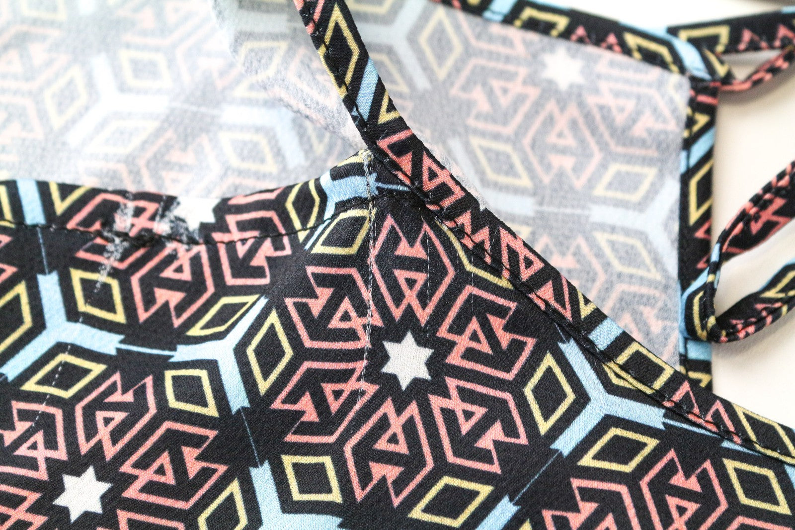 FRANKIE MORELLO Women's Top XS Black Cold Shoulder Relaxed Fit Geometric Print