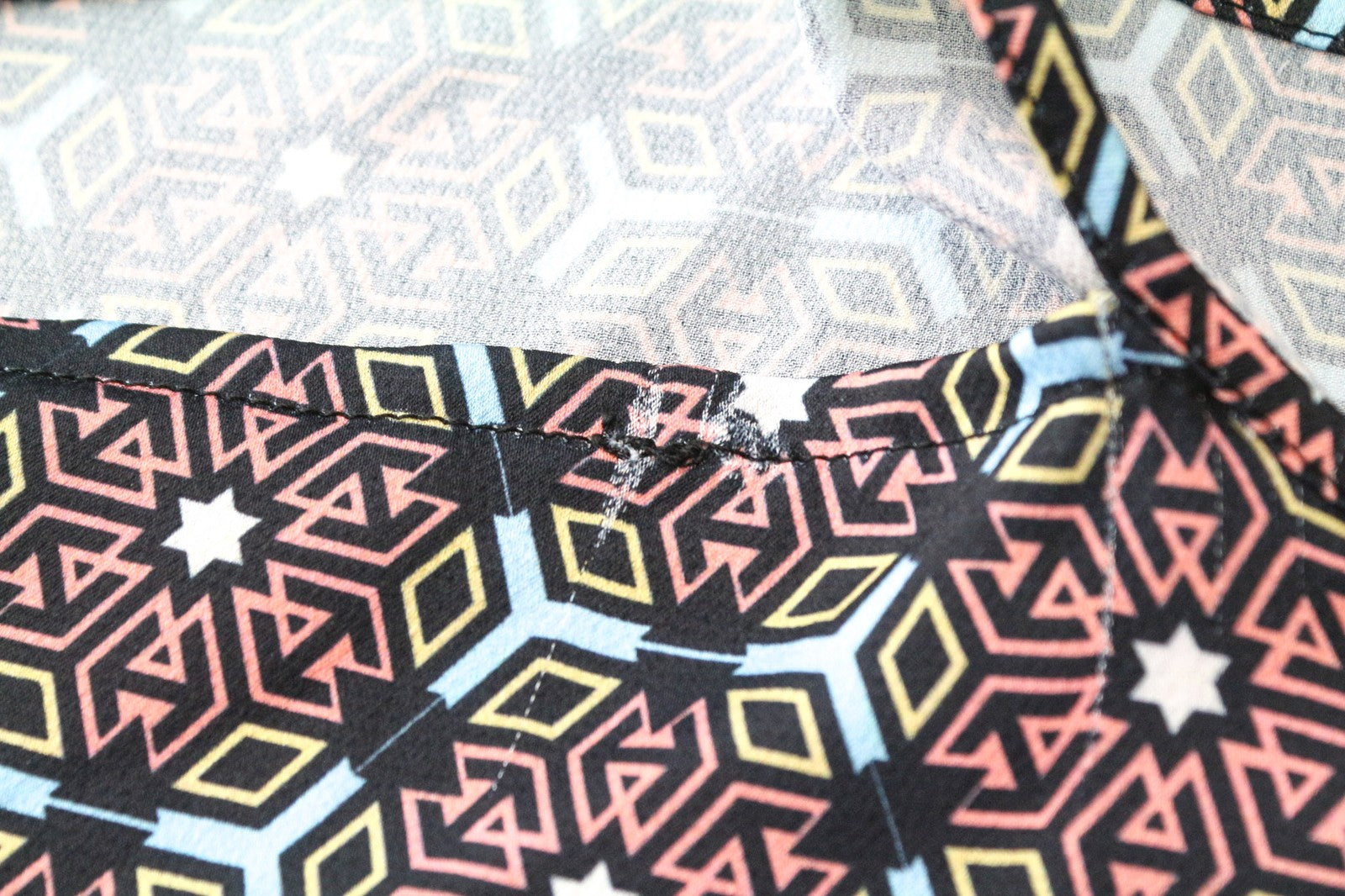 FRANKIE MORELLO Women's Top XS Black Cold Shoulder Relaxed Fit Geometric Print