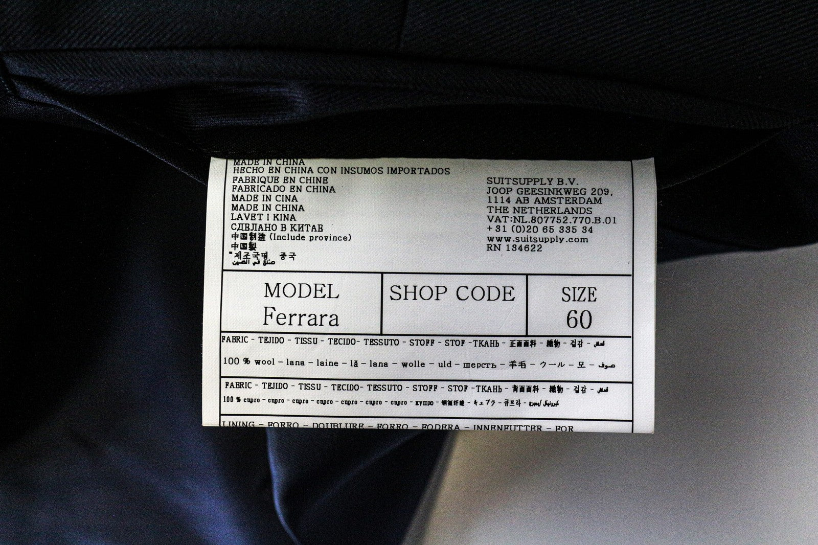 SUITSUPPLY Ferrara vyriška liemenė UK50R tamsiai mėlyna plona vilnonė V formos iškirpte klasikinė oficiali liemenė 