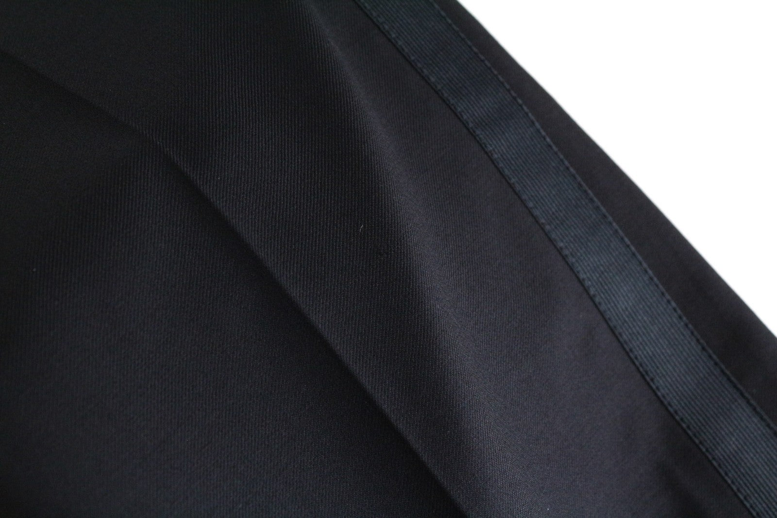 SUITSUPPLY La Spalla Men Suit UK30R Black Slim 2-Piece Pure Wool Tuxedo Twill