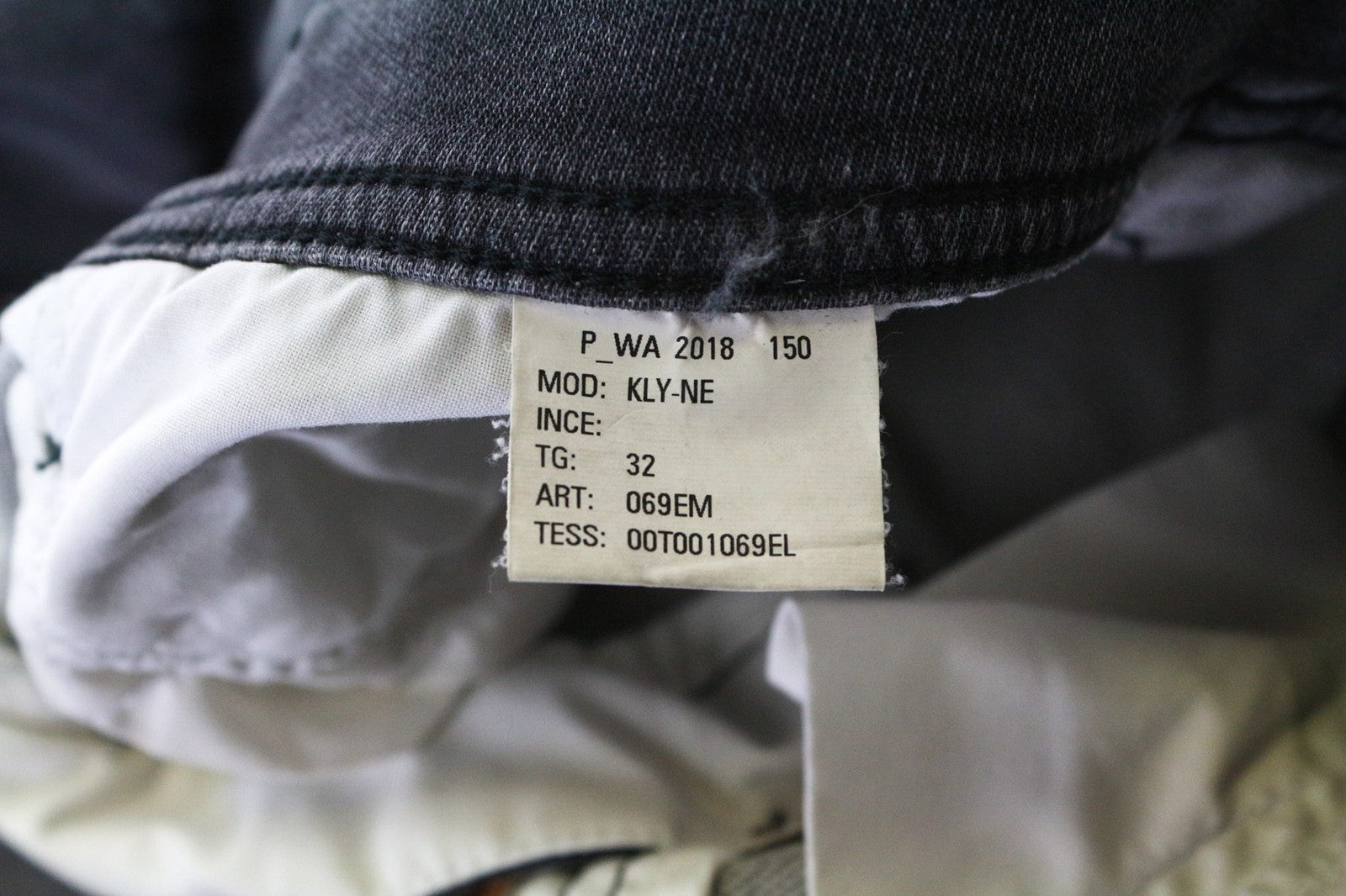 DIESEL Kly-NE 069EM Men's Jeans W32 Grey Distressed Sweat Jogg Slim Fit Washed