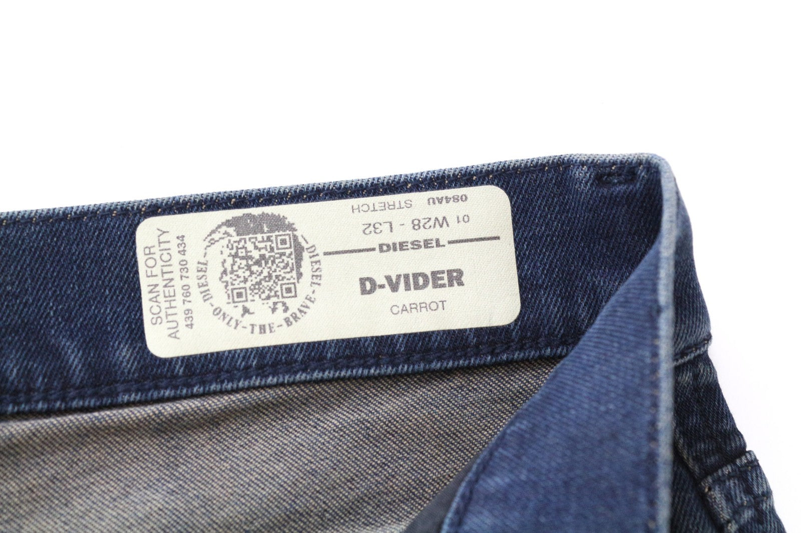 DIESEL D-Vider 084AU Men Jeans W28/L32 Carrot Fit Blue Cotton Stretch Washed