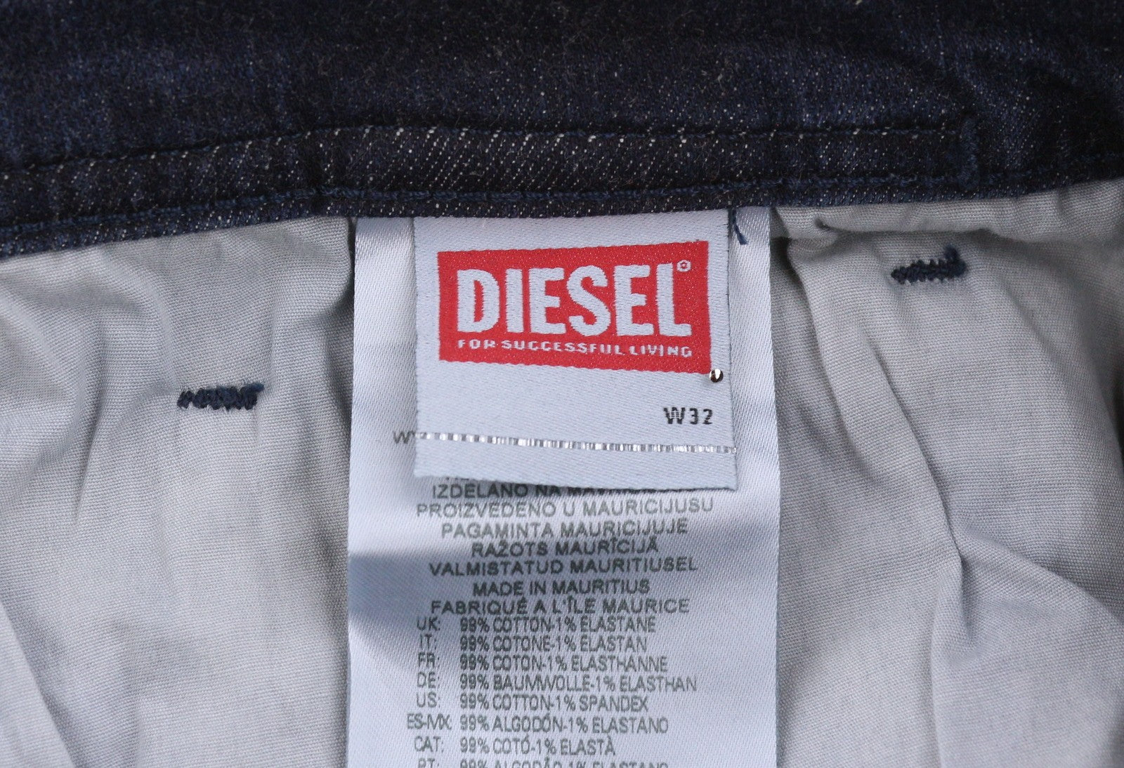 DIESEL 2023 D-Finitive 0CNAA Men Jeans W32/L34 Blue Faded Regular Tapered RRP150