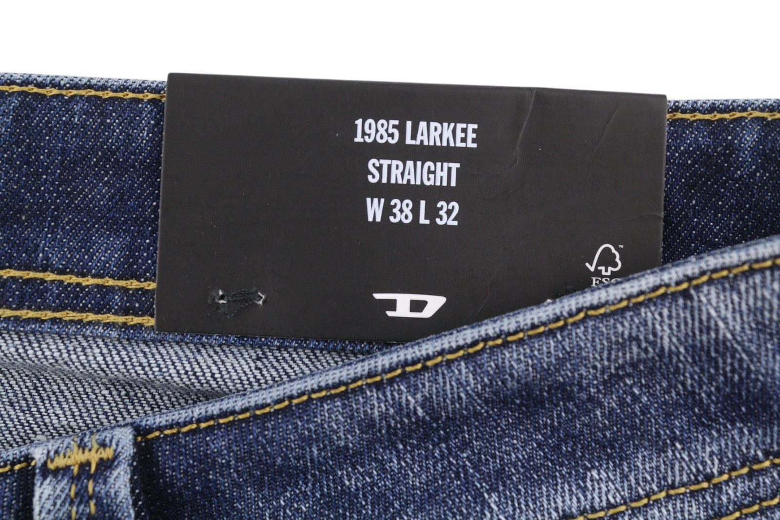 DIESEL 1985 Larkee R917X Men Jeans W38/L32 Blue Whiskers Faded Straight RRP195