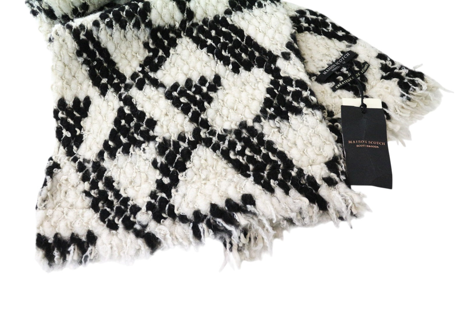 MAISON SCOTCH Women Scarf One Size Black Geometric Triangle Wool Chunky Knit