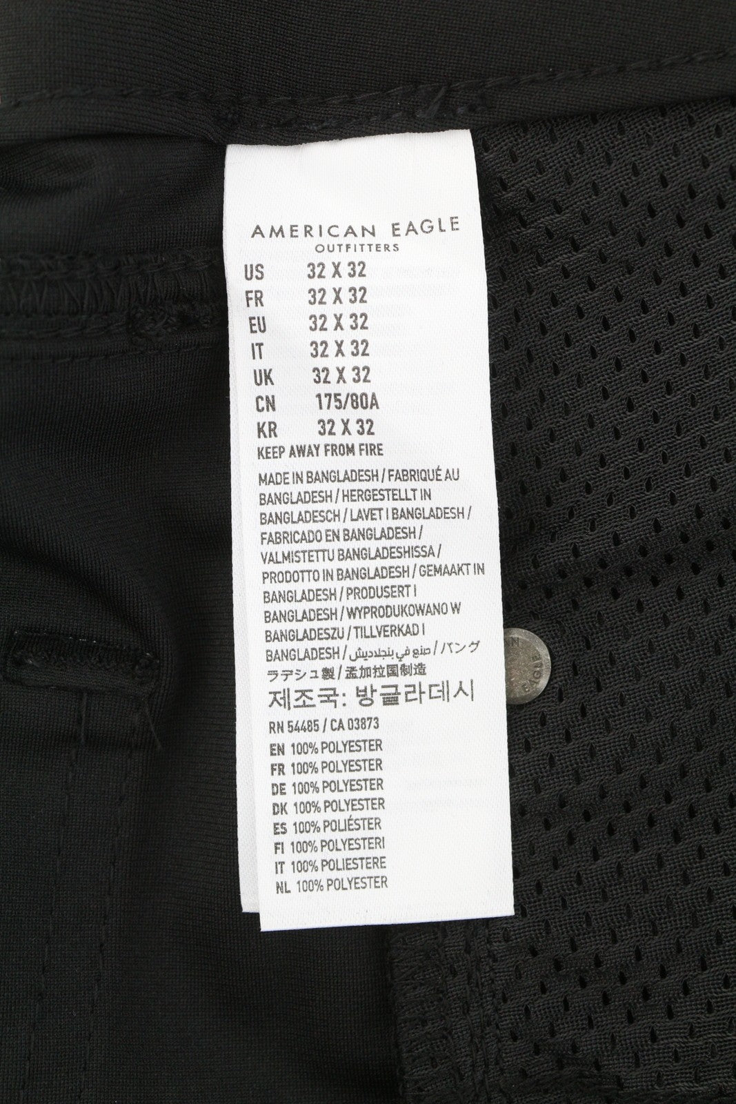 AMERICAN EAGLE OUTFITTERS Move-Free Slim Men Trousers W32/L32 Black Active Flex