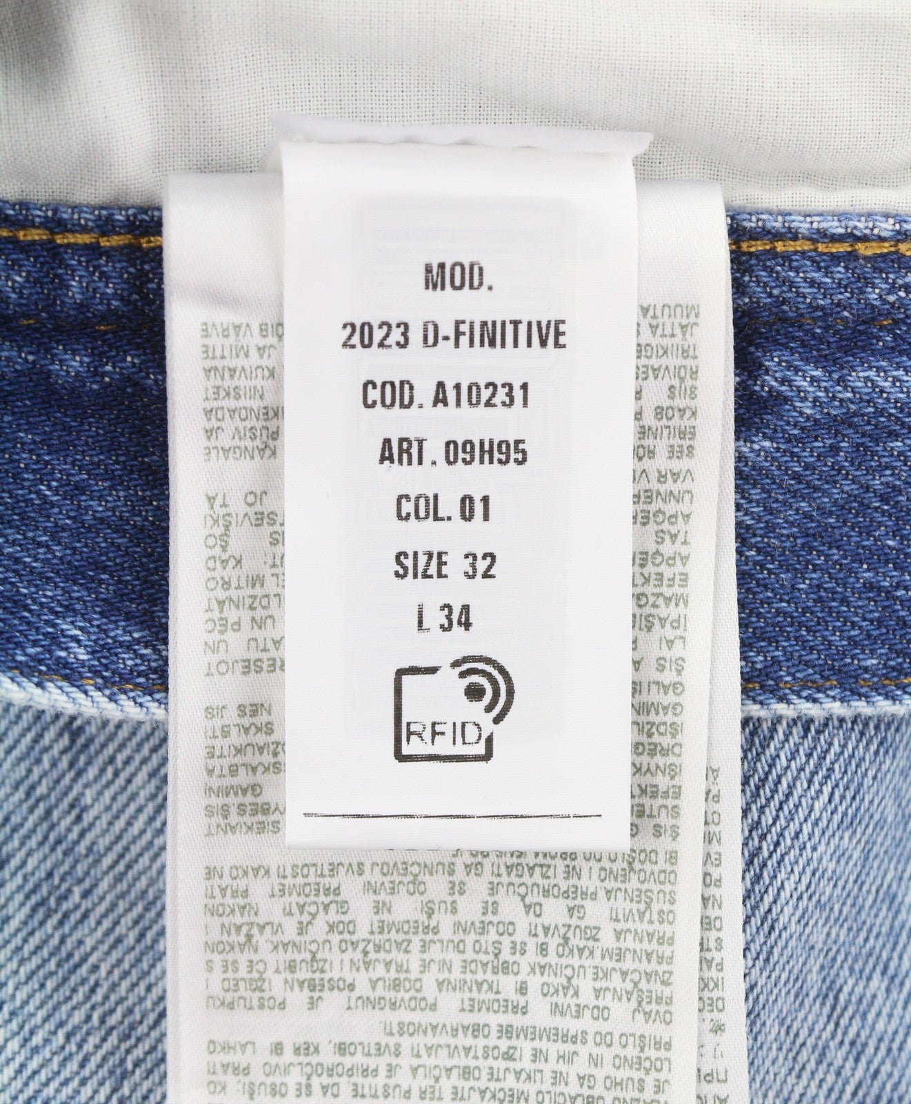 DIESEL 2003 D-Finitive 09H95 Men Jeans W32/L34 Blue Regular Tapered Fit RRP195