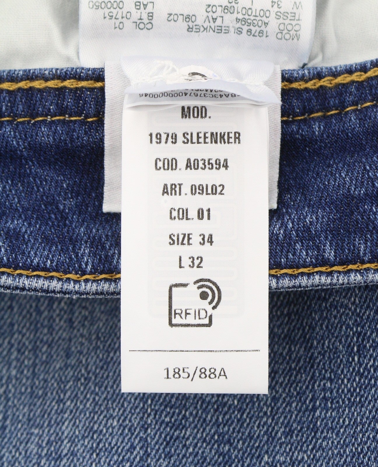 DIESEL 1979 Sleenker 09L02 Men Jeans W34/L32 Blue Faded Skinny Low Waist