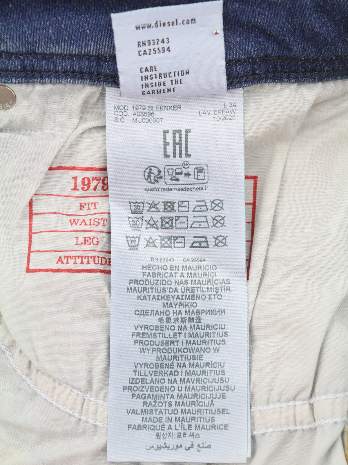 DIESEL 1979 Sleenker 0PFAW Men Jeans W32/L34 Blue Faded Skinny Low Waist RRP175