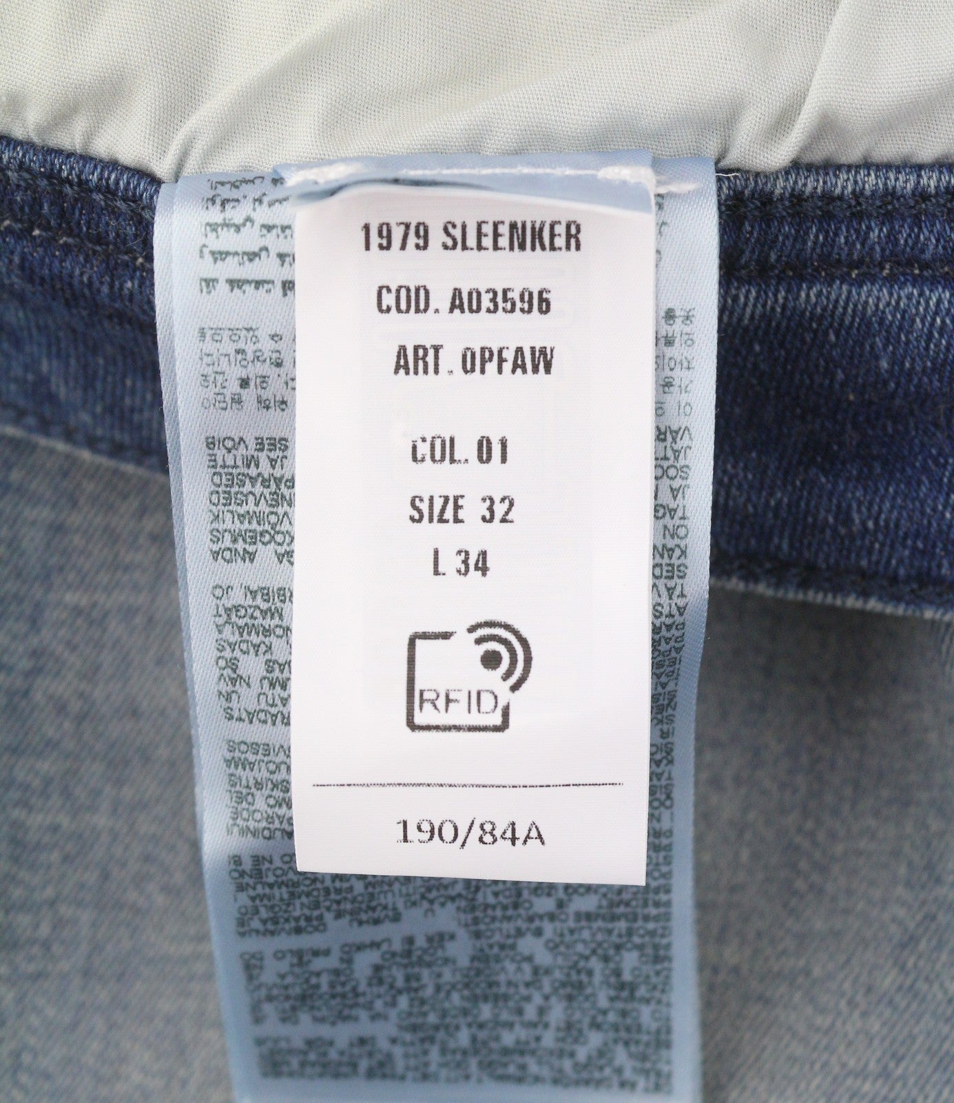 DIESEL 1979 Sleenker 0PFAW Men Jeans W32/L34 Blue Faded Skinny Low Waist RRP175