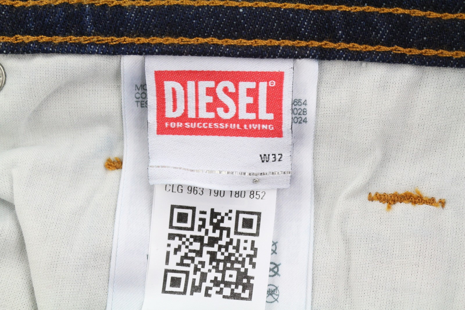 DIESEL Thommer R07R2 Men Jeans W32/L32 Dark Blue Slim Fit Low Waist RRP150