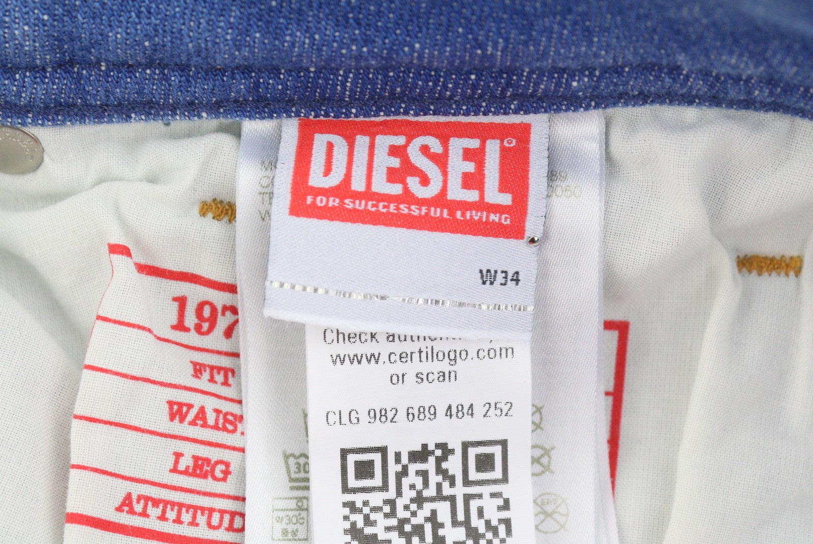 DIESEL 1979 Sleenker 0BMBQ Men Jeans W34/L34 Blue Skinny Fit Low Waist RRP175