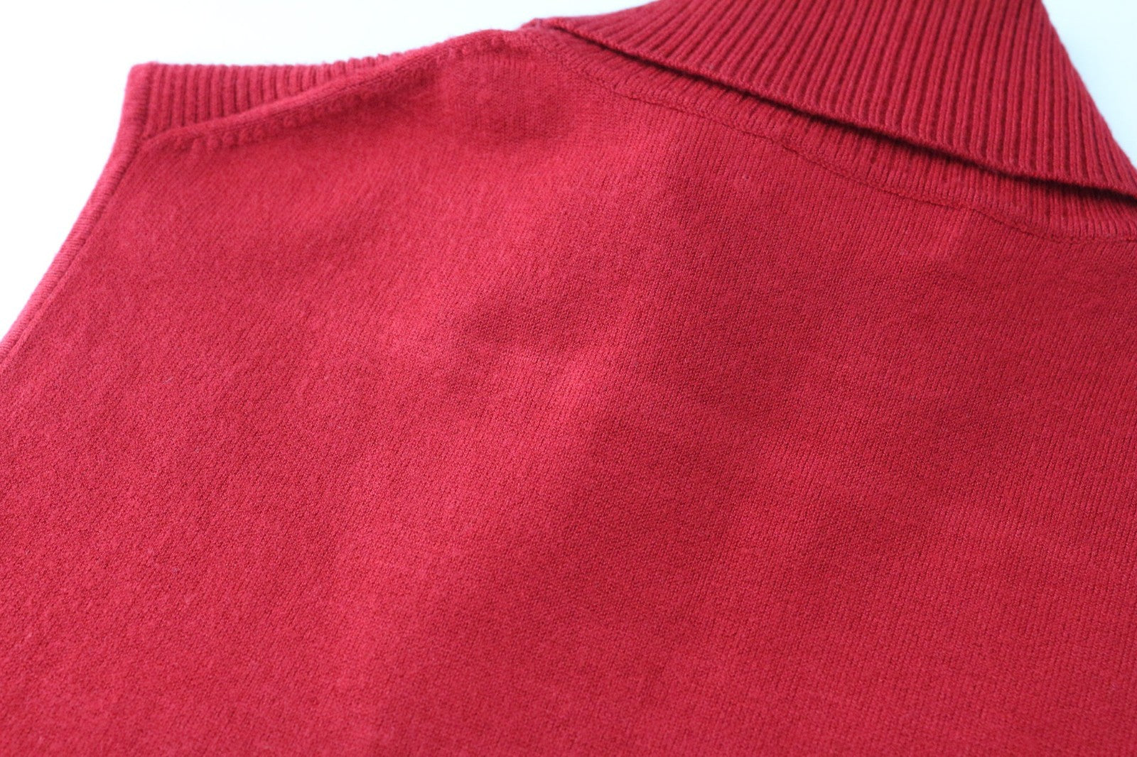 SUISTUDIO Haze Women Top S Bright Red Slim Knit Ribbed Turtleneck Sleeveless