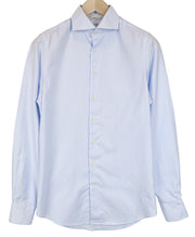 Shirt Traveller