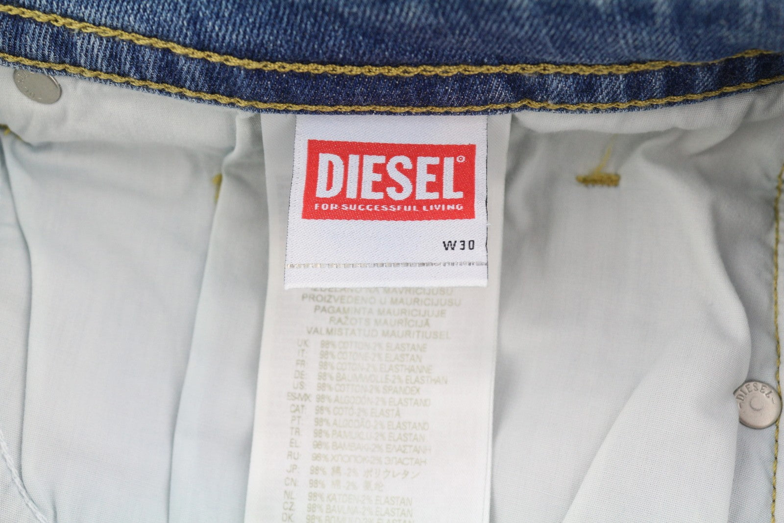 DIESEL Buster RM046 Men Jeans W30/L32 Tapered Fit Stretch Buttoned Washed Blue