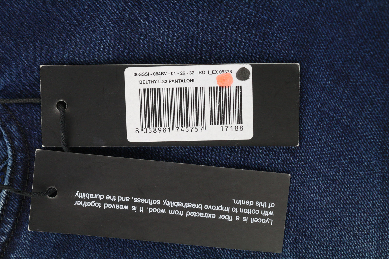 DIESEL Belthy 084BV Women Jeans W26/L32 Regular Slim Straight Low Waist Stretch