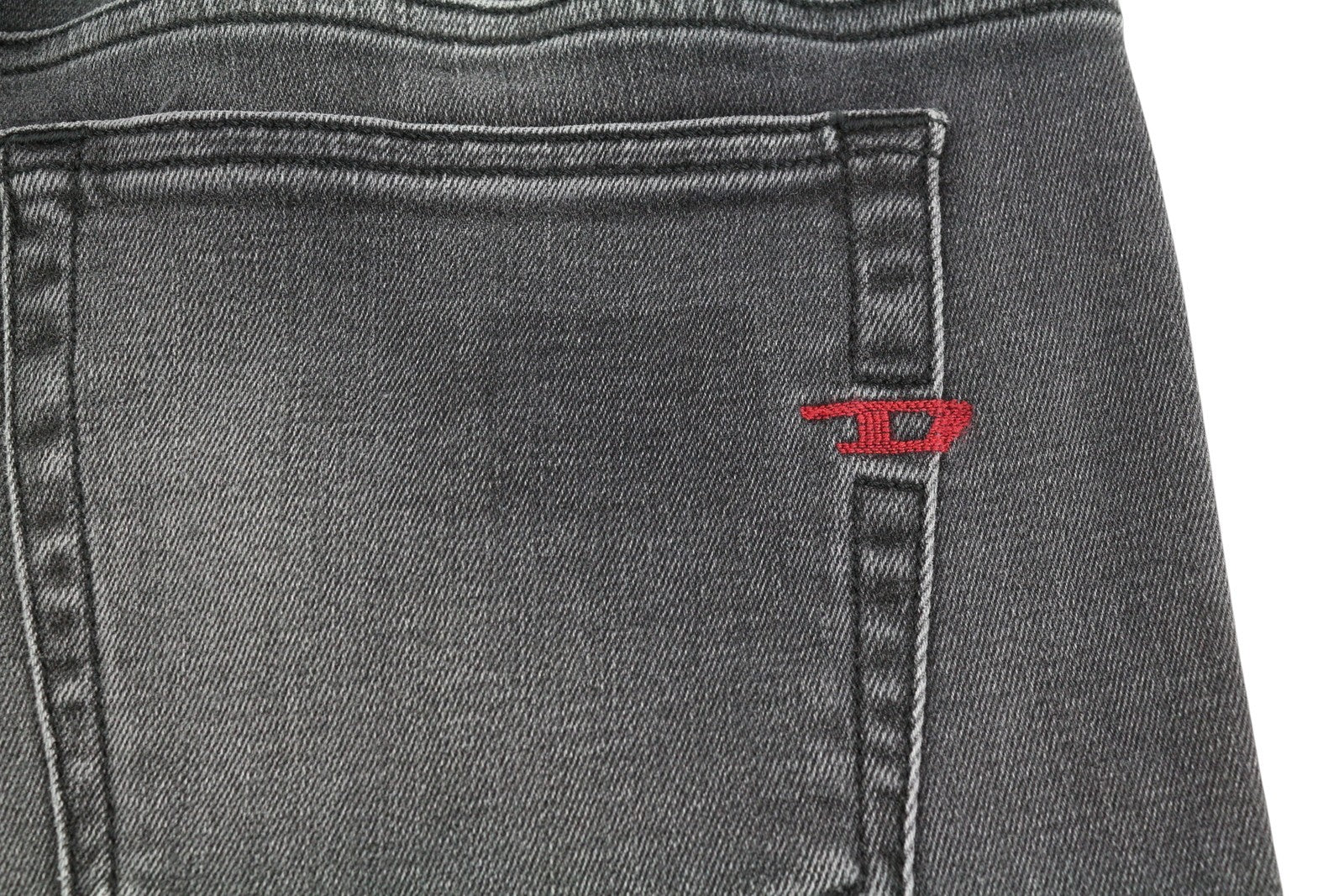 DIESEL 1979 Sleenker 0EIAG vyriški džinsai W31/L30 aptempti, žemo juosmens, skalbti džinsai 