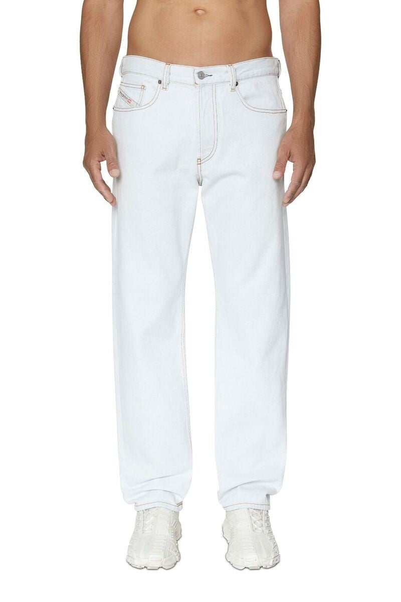 DIESEL 2010 0079Z vyriški džinsai W34/L30 laisvo kirpimo, tiesaus kirpimo, vidutinio juosmens, rekomenduojama kaina – 250 € 