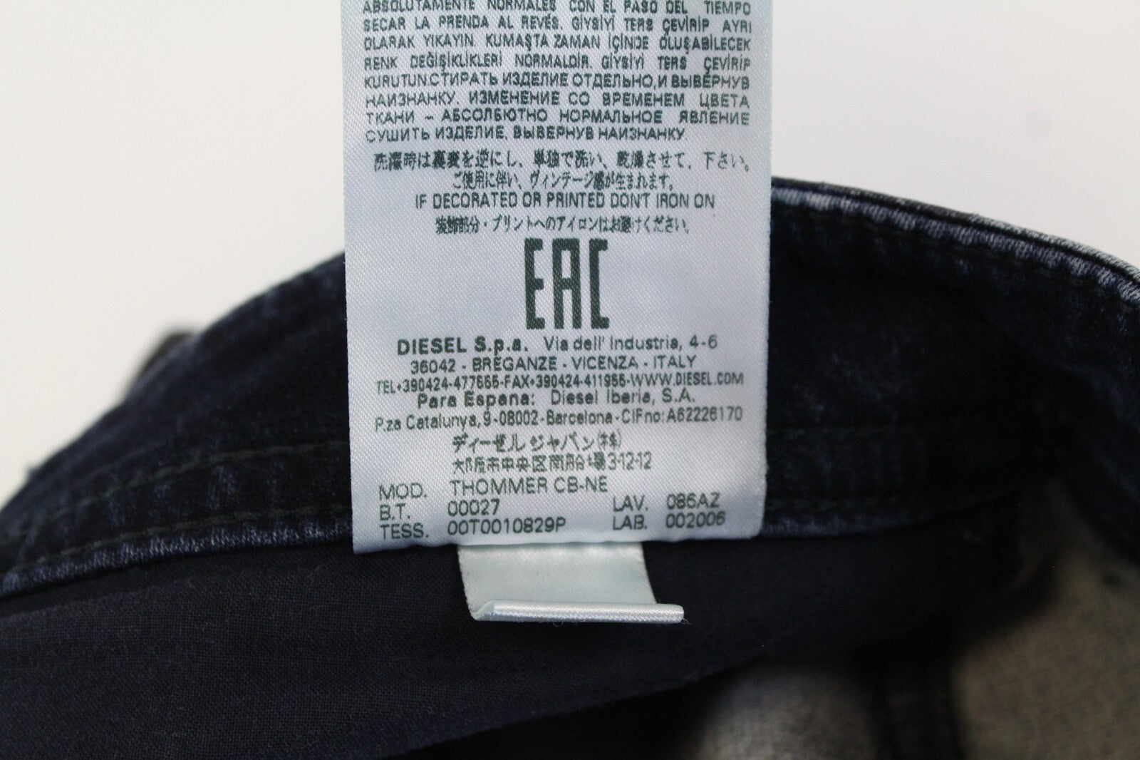 DIESEL Thommer CB-NE 085AZ vyriški džinsai W28 pilka mėlyna plona vaškuota Jogg elastinga 